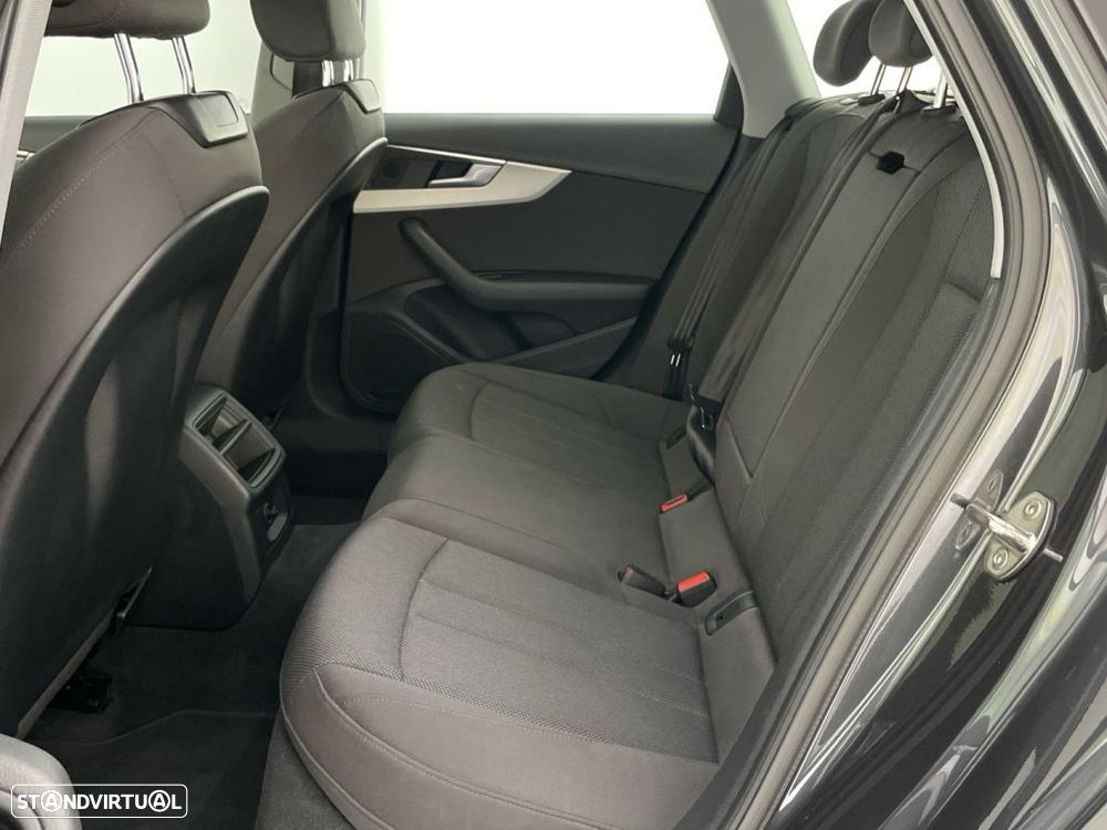 Audi A4 35 TDI Advanced S tronic - 12