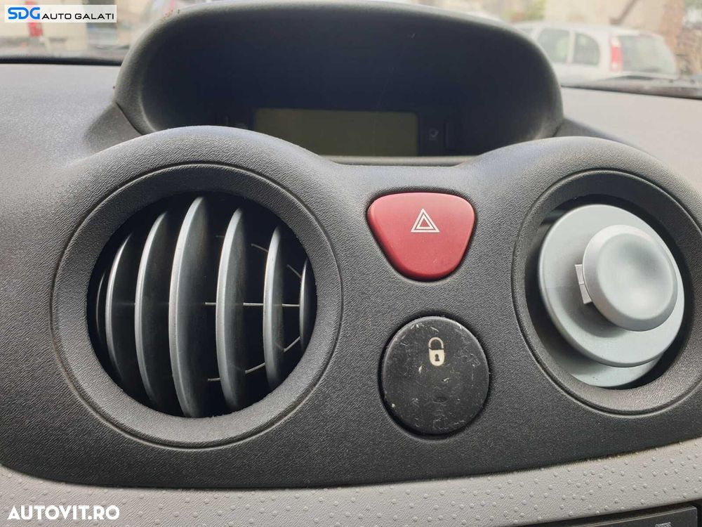 Buton Blocare Deblocare Usa Usi Portiera Portiere Citroen C3 2002 - 2009 - 1