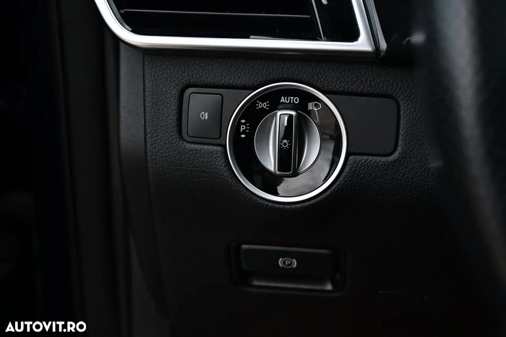Mercedes-Benz GLE 350 d 4Matic 9G-TRONIC AMG Line - 11