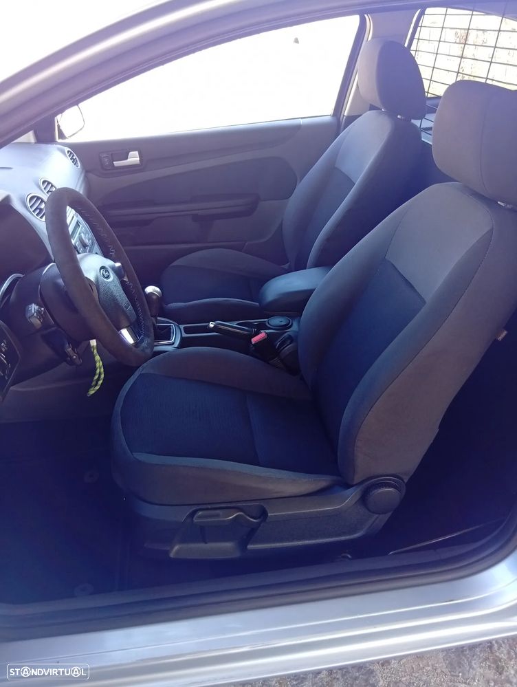 Ford Focus 1.6 TDCi Sport - 8