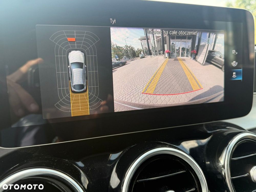Mercedes-Benz GLC 300 e 4-Matic - 22