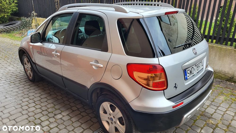 Fiat Sedici 1.9 Multijet 4x4 Dynamic - 3