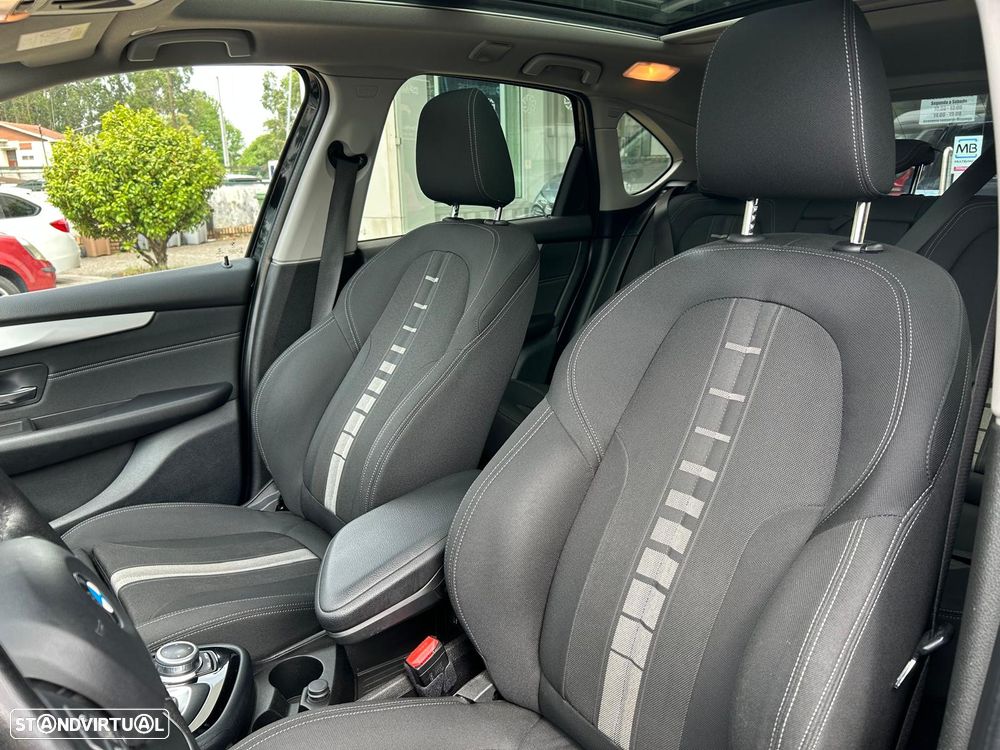 BMW 230xe Active Tourer - 17