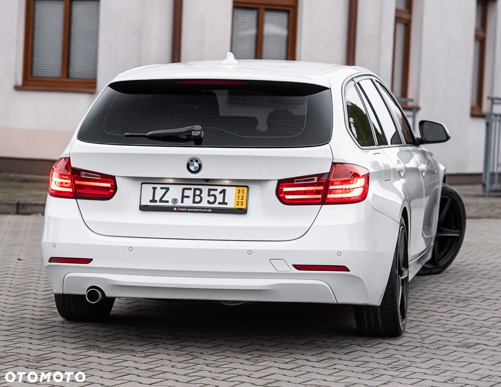 BMW Seria 3 320d - 15