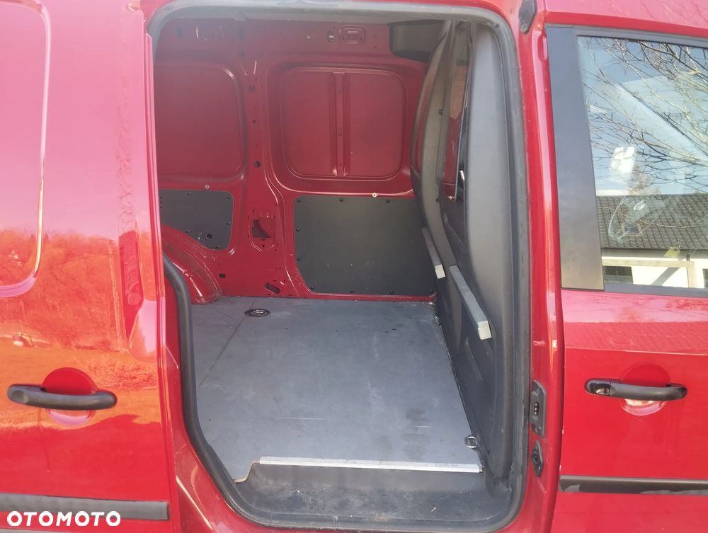 Volkswagen Caddy Maxi - 6