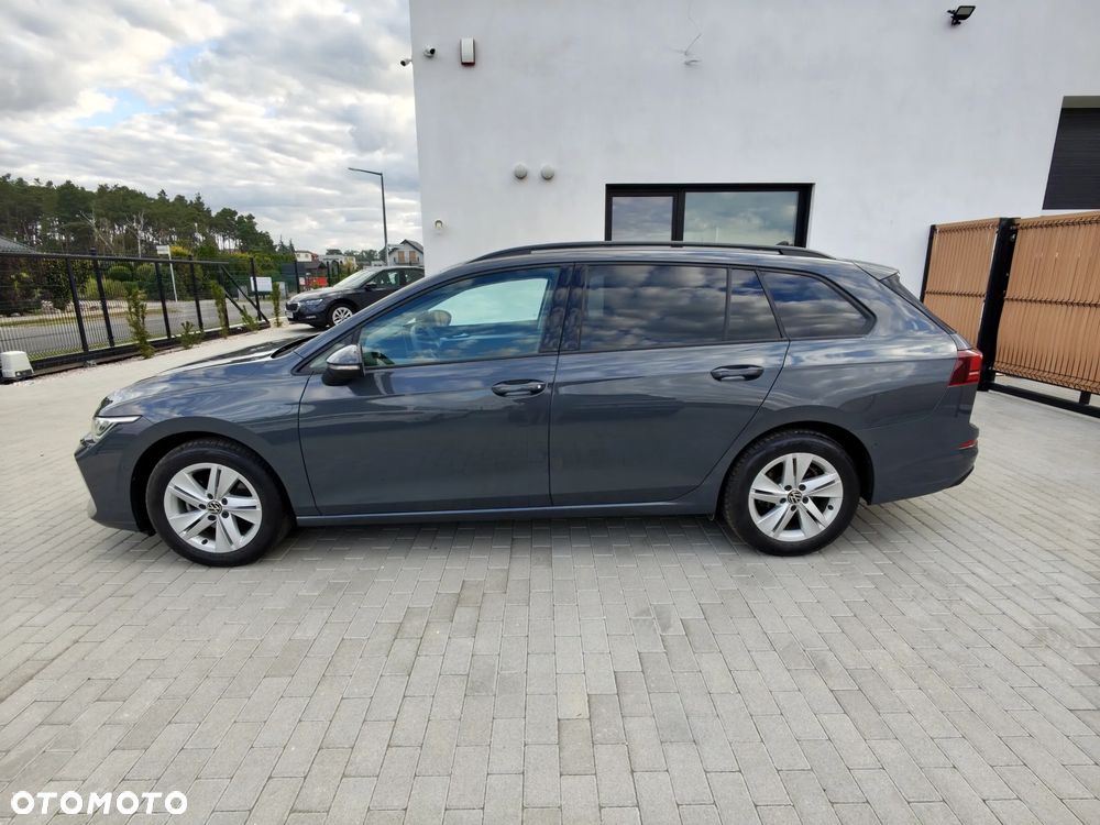 Volkswagen Golf Variant 1.5 eTSI mHEV Life DSG - 16