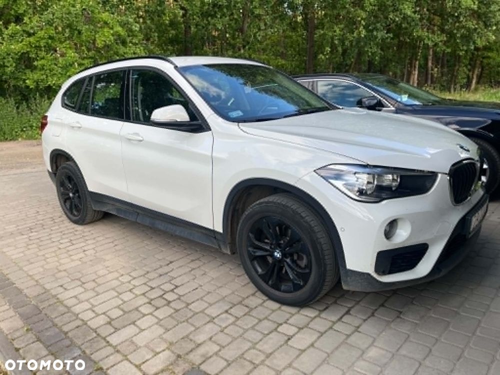 BMW X1 sDrive18i Advantage - 2