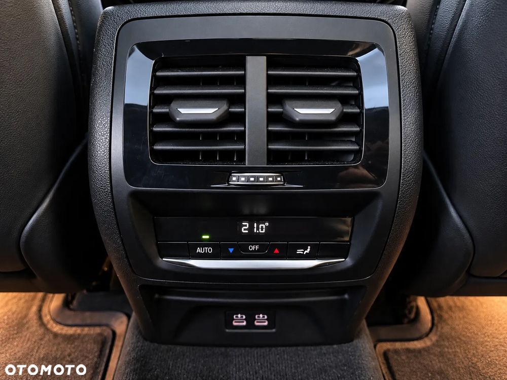 BMW X3 xM40d mHEV - 24