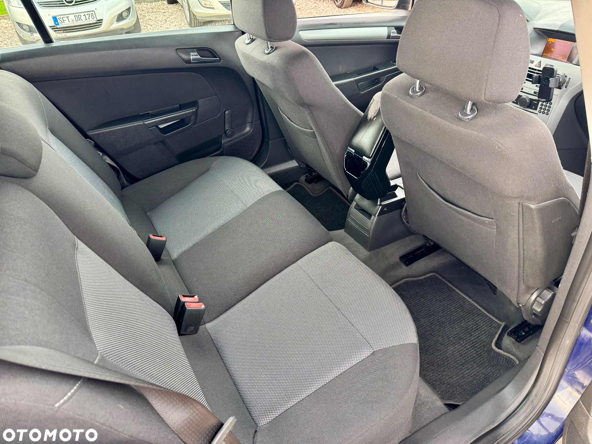 Opel Astra - 18