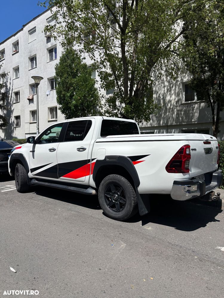 Toyota Hilux - 3