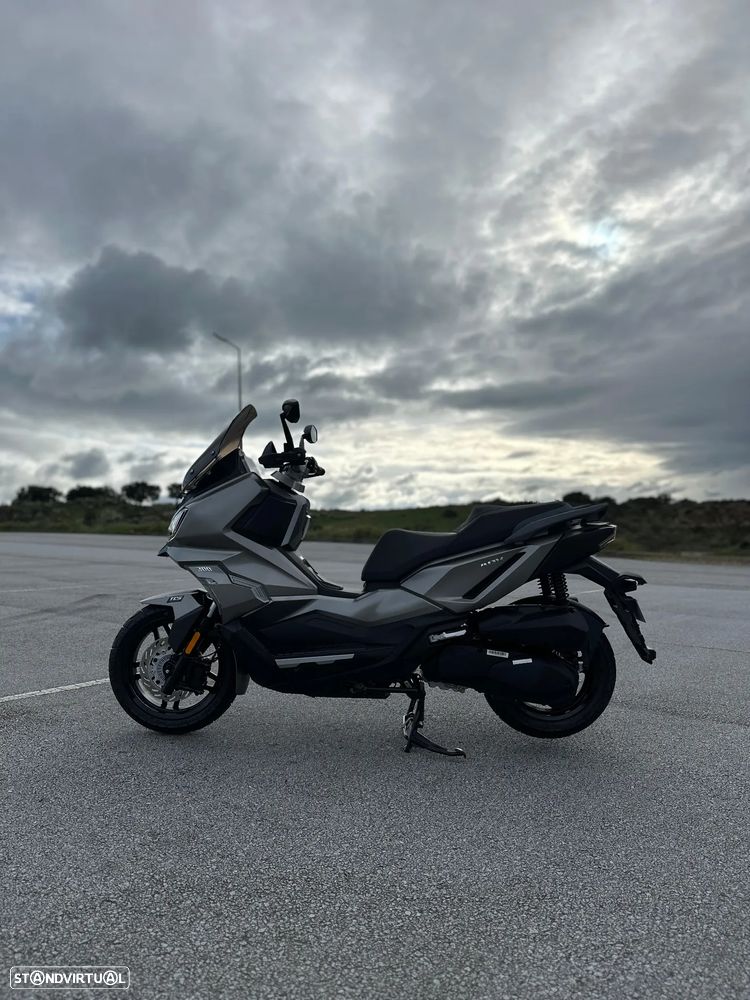 Sym ADX 300 ABS E5+ - 2