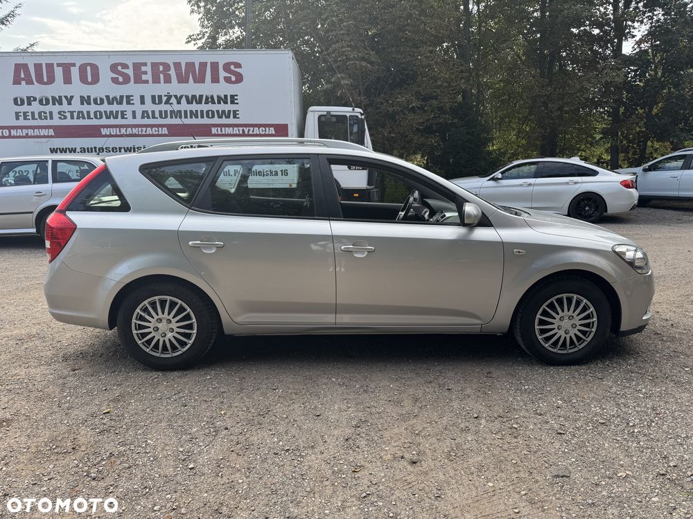 Kia Ceed 1.4 CVVT Attract - 4