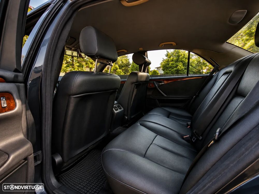 Mercedes-Benz E 220 - 10