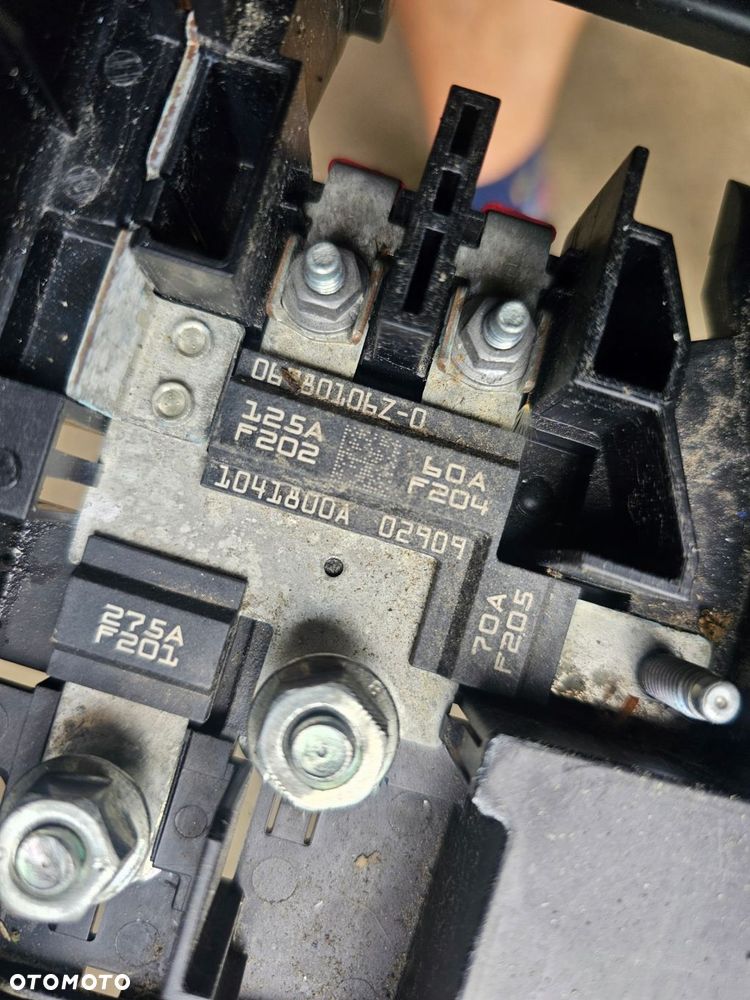 rozdzielacz prądu j7bt12a581 ford ka+ - 2