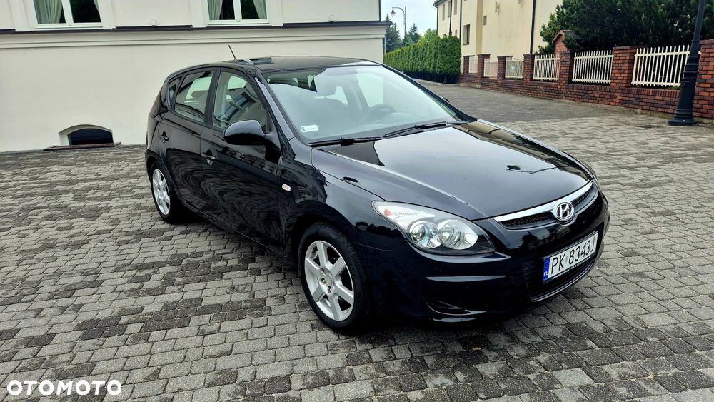 Hyundai i30 1.4 Classic + - 3