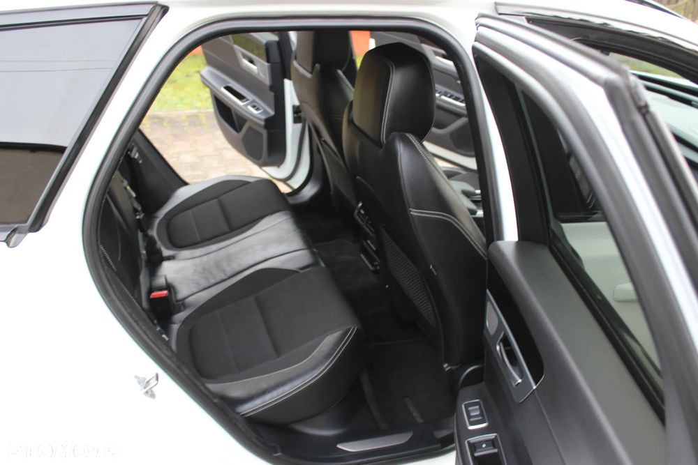 Jaguar XF 25d R-Sport - 13