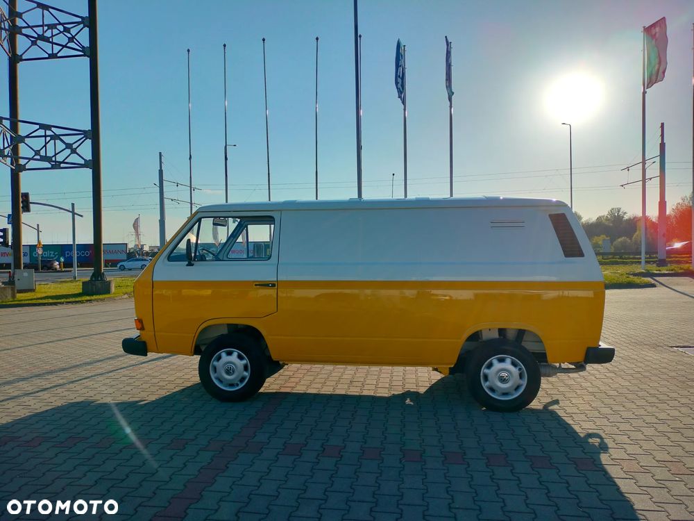 Volkswagen Transporter - 12