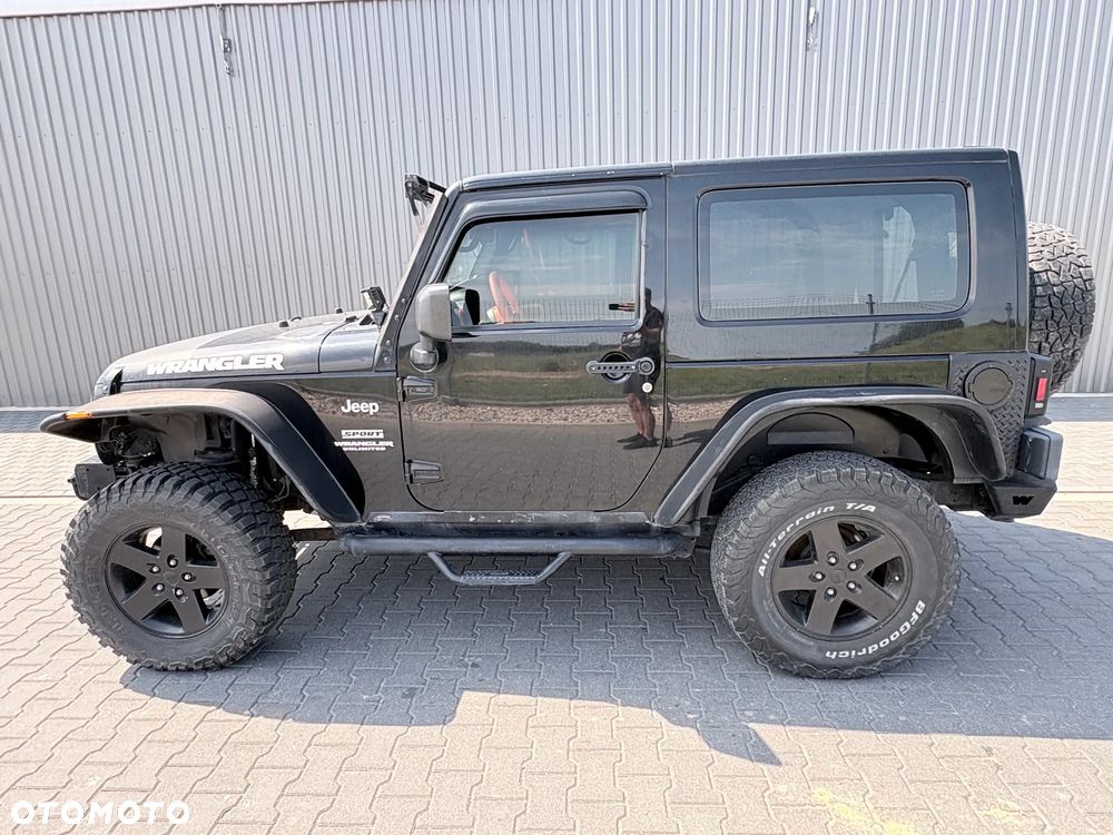 Jeep Wrangler - 2