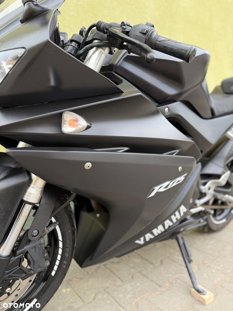 Yamaha YZF - 30