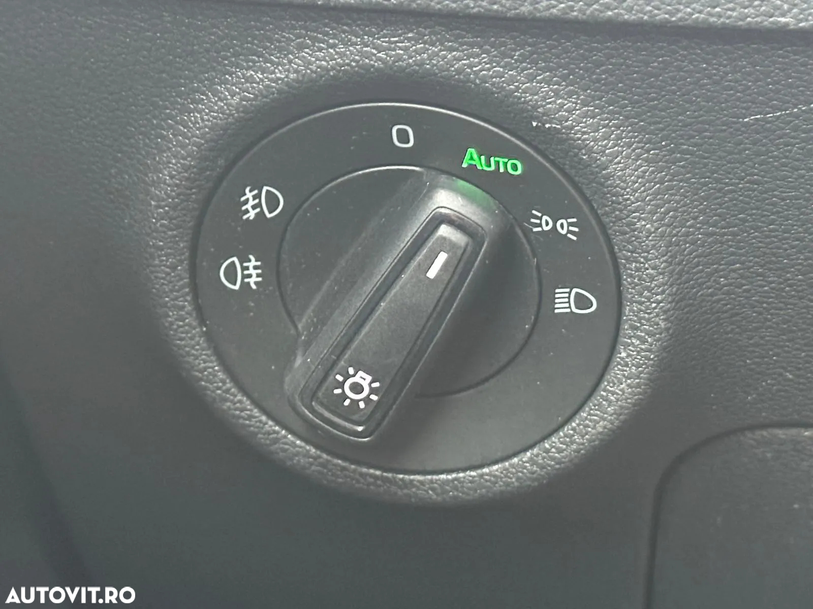 Skoda Karoq 1.6 TDI DSG Ambition - 24