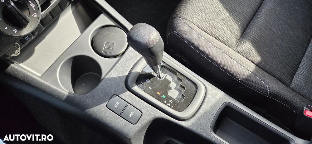 Toyota Hilux 2.4D 150CP 4x4 Double Cab AT Comfort - 26