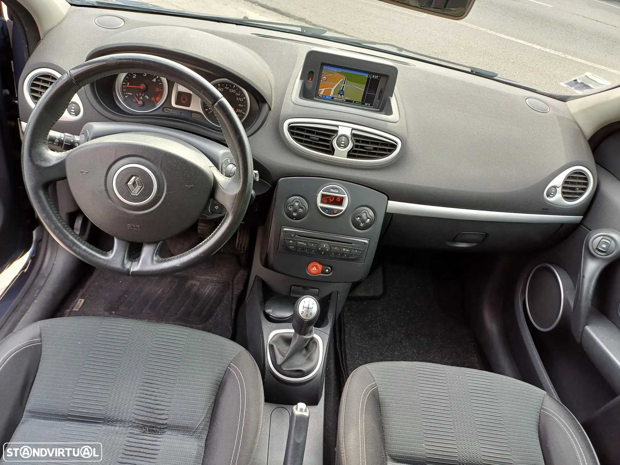 Renault Clio 1.5 dCi Dynamique S - 4