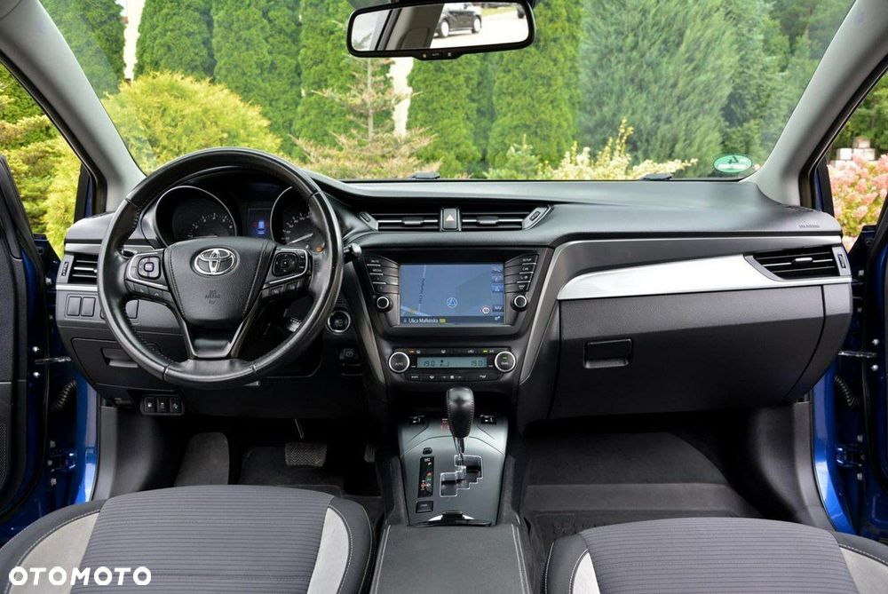 Toyota Avensis 1.8 Sol MS - 27