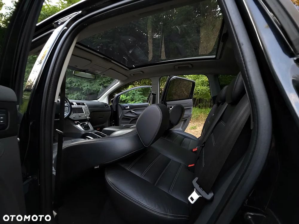Ford Kuga 2.0 TDCi 4x4 Titanium - 37