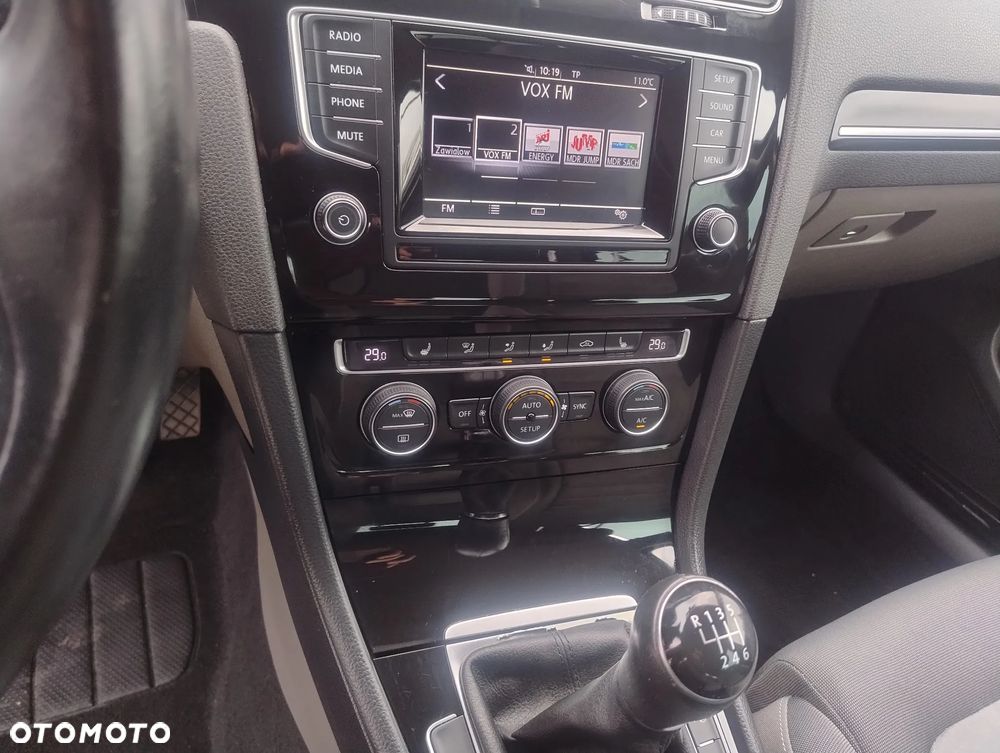 Volkswagen Golf - 9