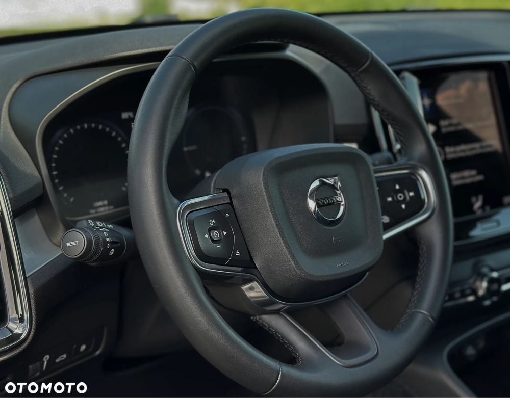 Volvo XC 40 - 20