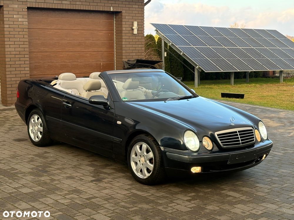Mercedes-Benz CLK - 3