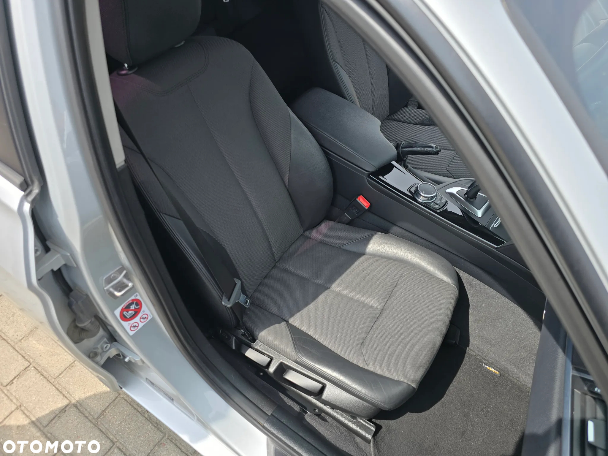 BMW Seria 3 320d xDrive Advantage - 34