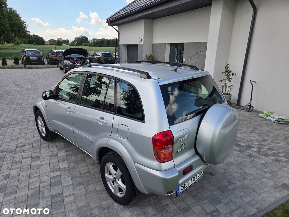 Toyota RAV4 - 7