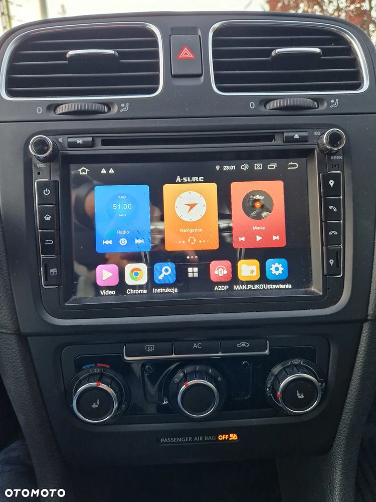 Volkswagen Golf - 24