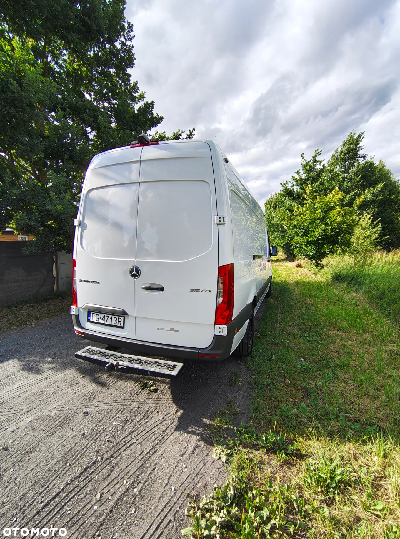 Mercedes-Benz Sprinter - 11