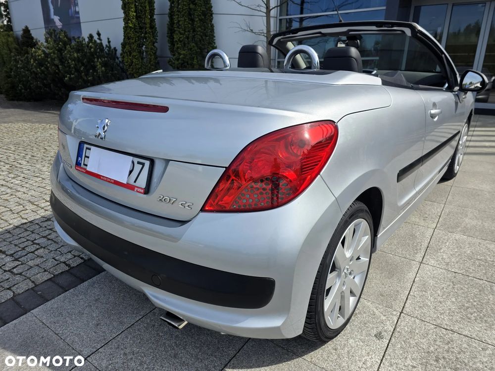 Peugeot 207 CC 150 THP Platinum - 21