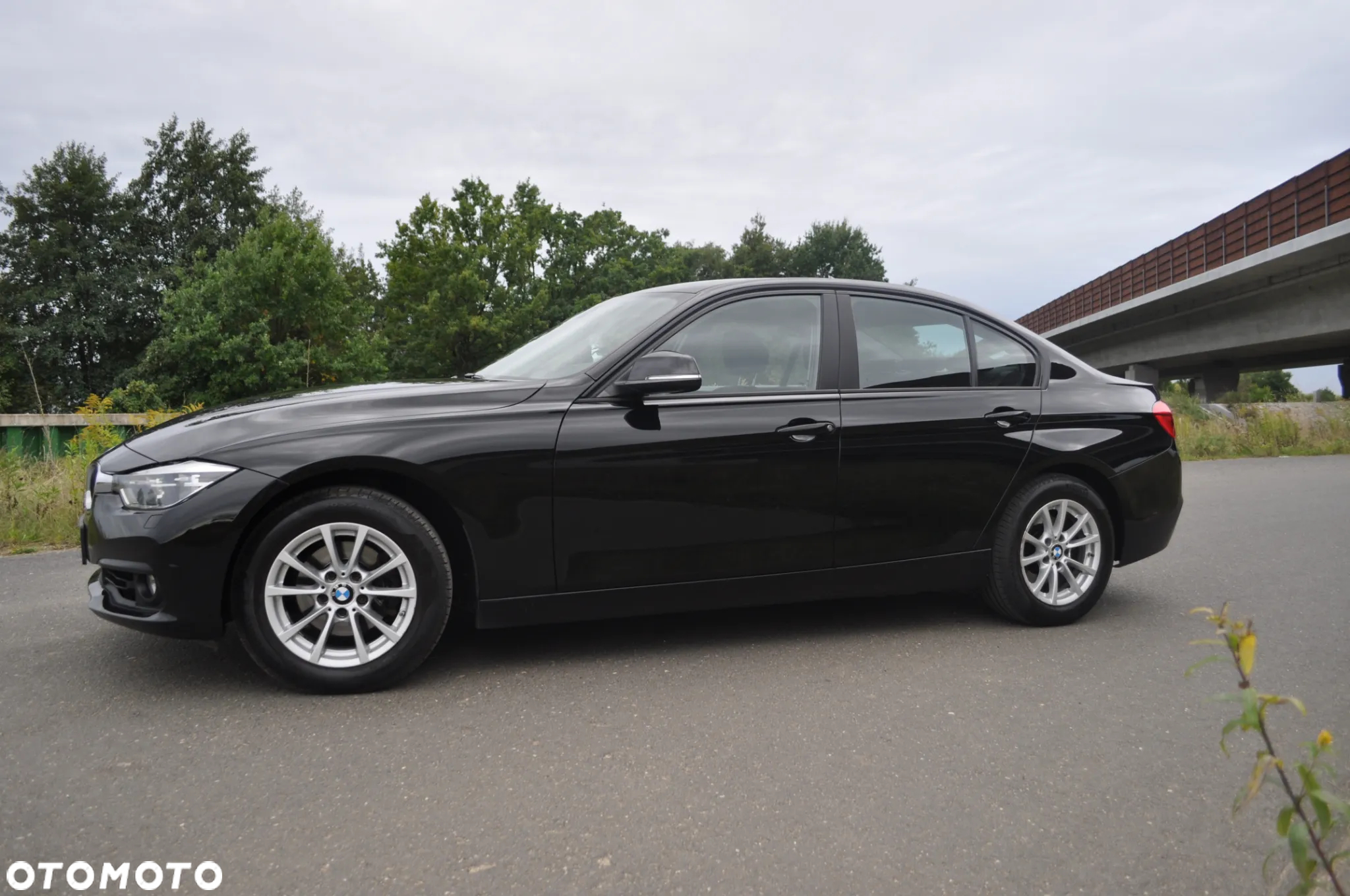 BMW Seria 3 318i - 3