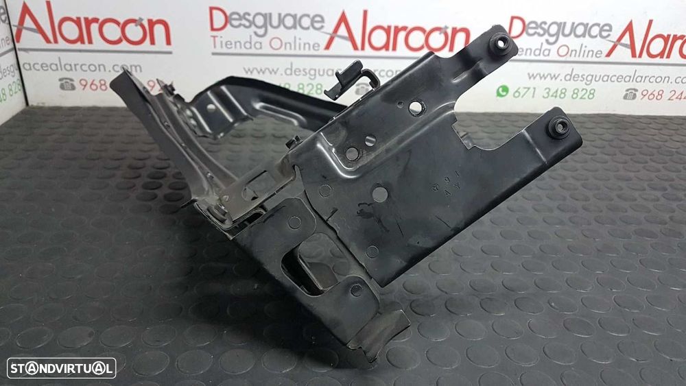 SUPORTE FAROL DIREITO MERCEDES CLASE E (W211) BERLINA E 220 CDI (211.006) - 6