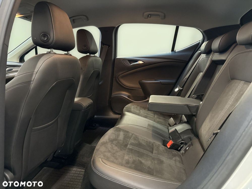 Opel Astra - 17