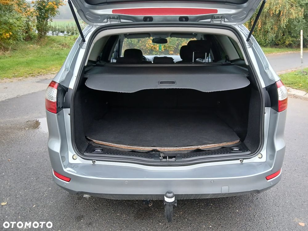 Ford Mondeo Turnier 2.0 Titanium - 10