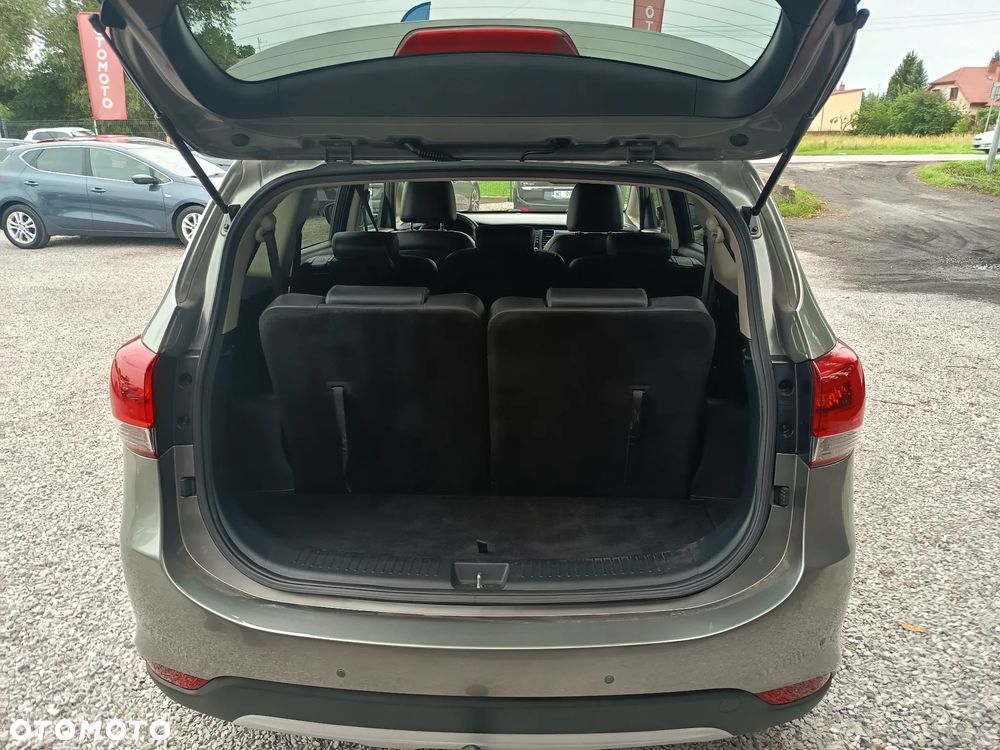 Kia Carens 1.7 CRDi 141 Dream Team Edition - 35