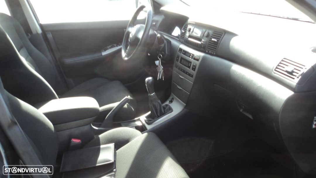 Toyota Corolla E12 1.4 D-4D 5P 2006  - Para Peças - 6