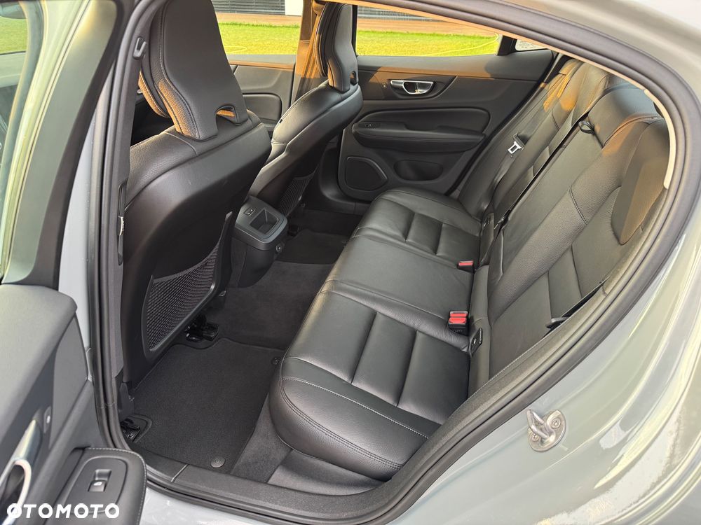 Volvo S60 B5 B Geartronic RDesign - 9