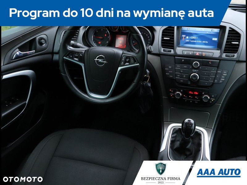 Opel Insignia - 8