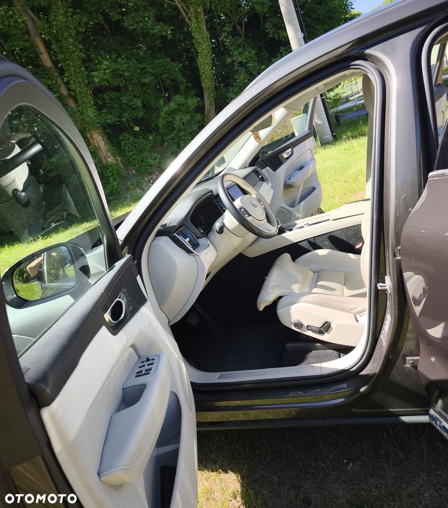 Volvo XC 60 - 2