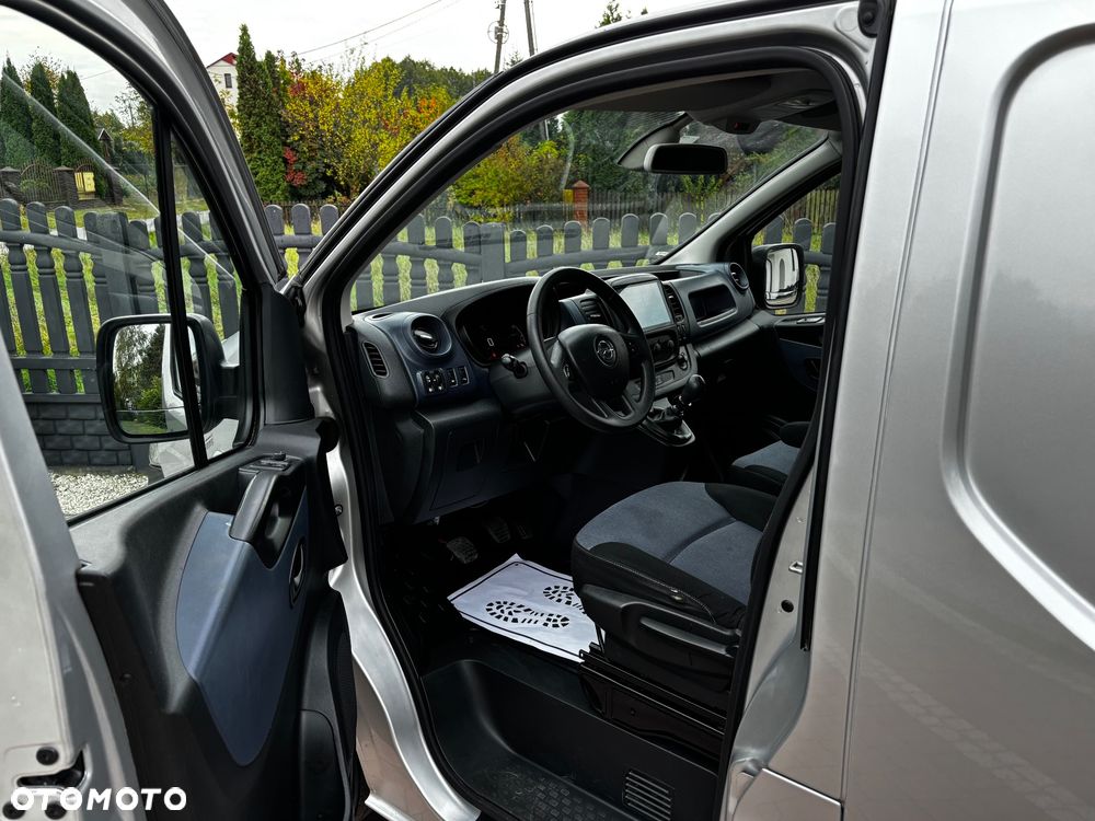 Opel Vivaro - 23