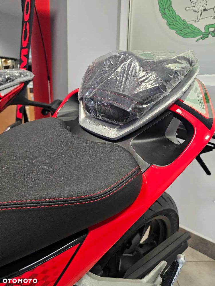 QJMOTOR SRK 800RR - 8