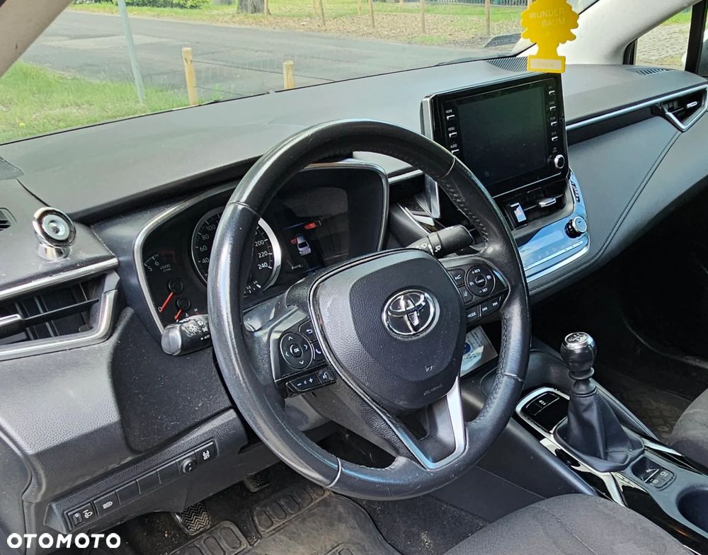 Toyota Corolla - 3