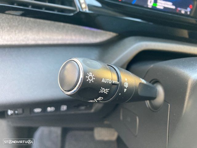 Peugeot 308 SW 1.6 Hybrid Allure e-EAT8 - 23