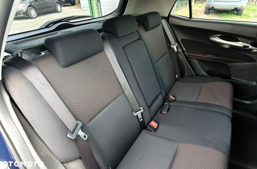 Toyota Auris - 18